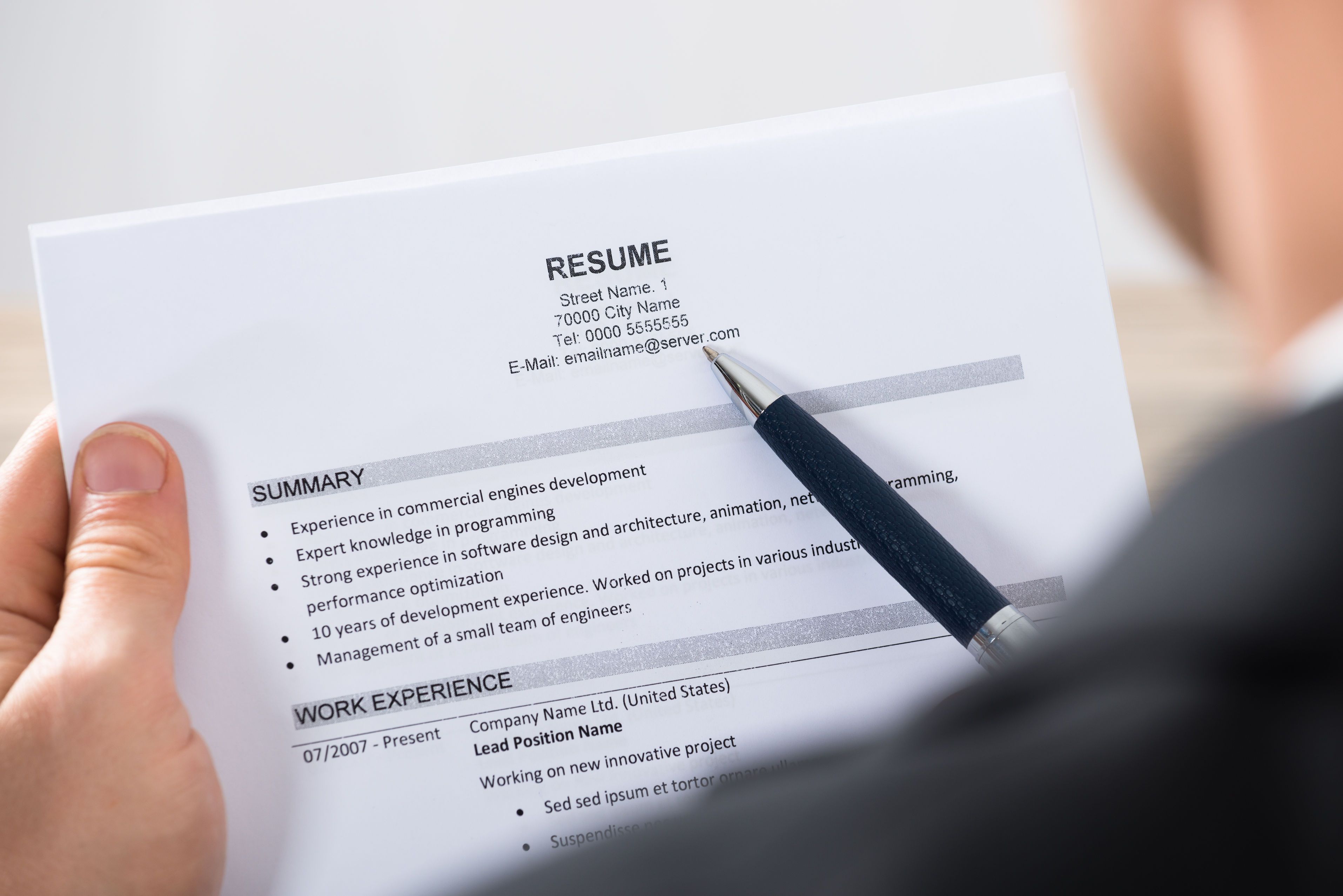 5 lucruri pe care orice recrutor trebuie să le caute în cv urile