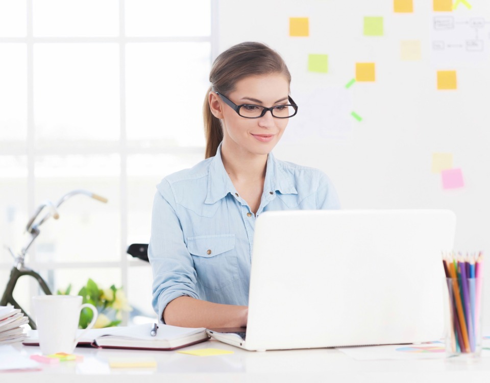 laptop hr dezvoltare