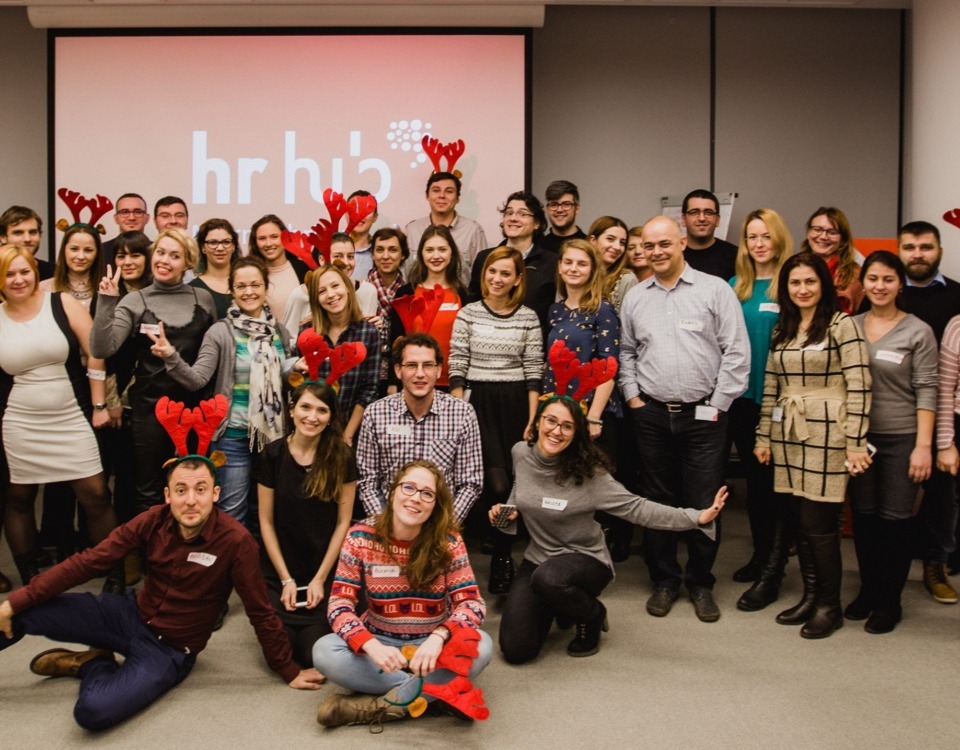 Poza cu o parte dintre componentii echipei HR Hub