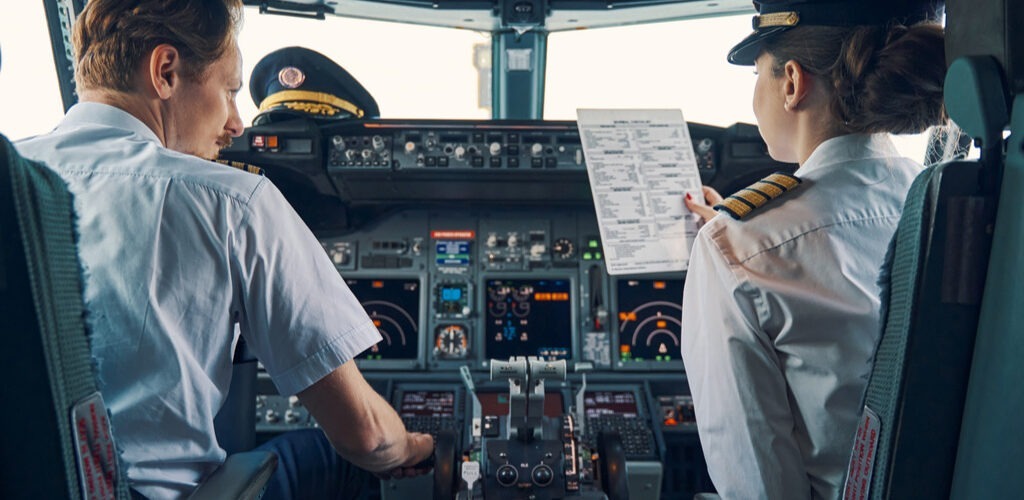 Cum devii pilot de linie și cum te adaptezi stilului de viață
