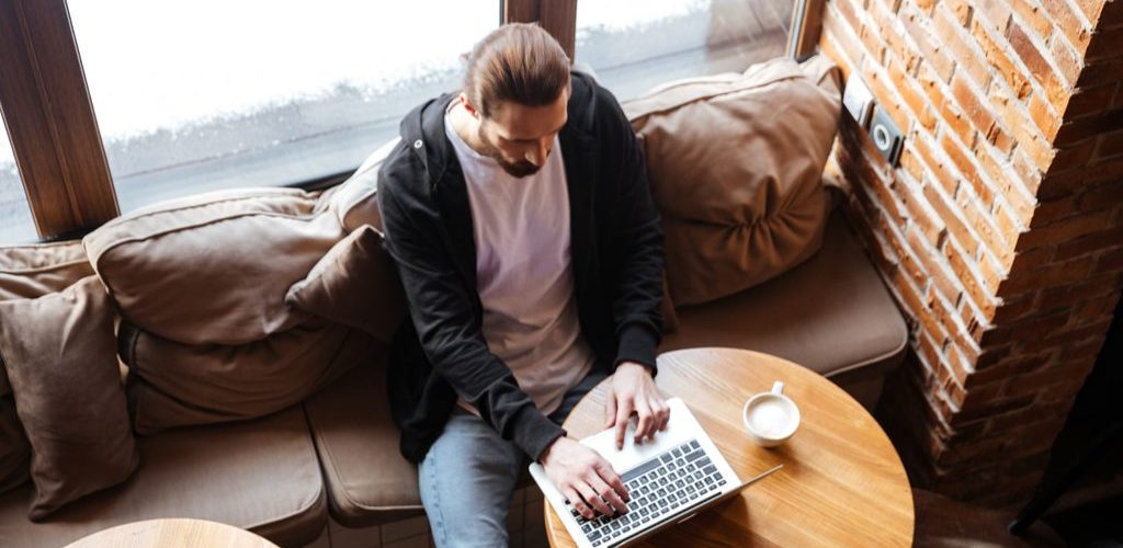 Este ok să folosești ChatGPT pentru a-ți face CV-ul