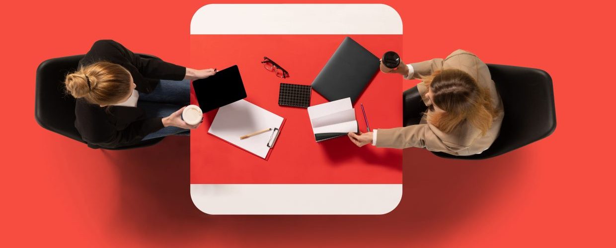 specialiști și manageri